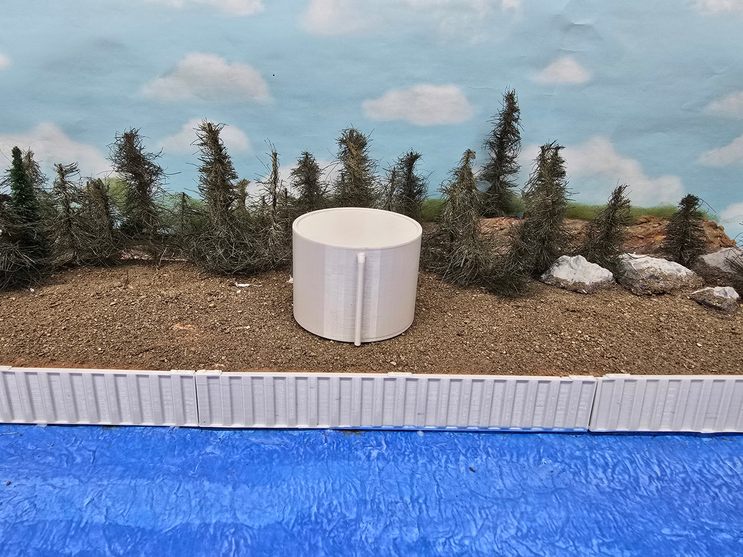 N scale oil storage tank 24