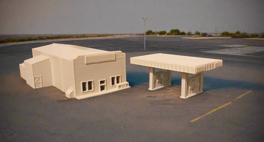 Wapiti's N Scale Gas Station with Pumps