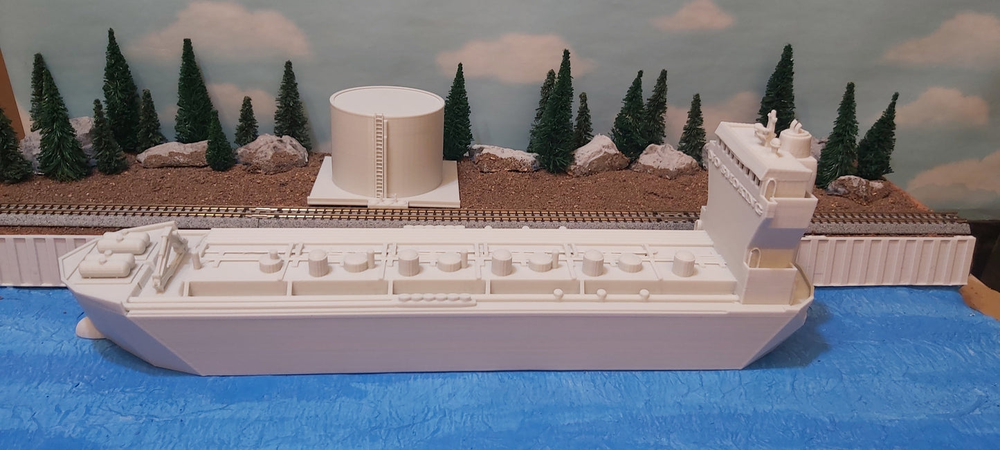 N Scale Oil Tanker Dock Set: Nautical Elegance for Model Enthusiasts