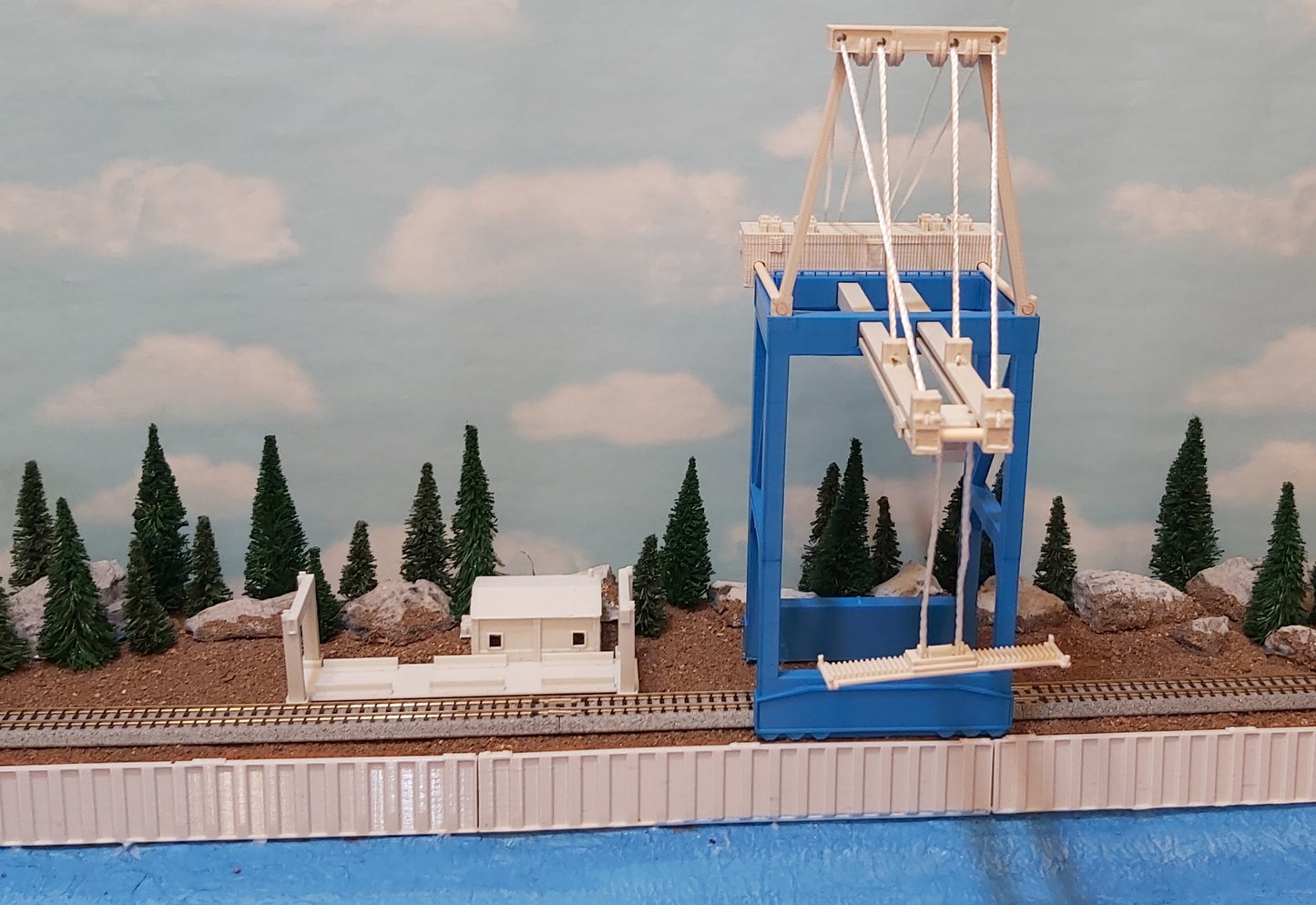 N Scale Cargo Port Terminal #2 - Crane, Ship, Containers and more!