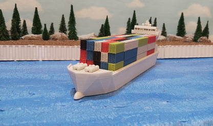 Z scale Cargo Carrier Ship