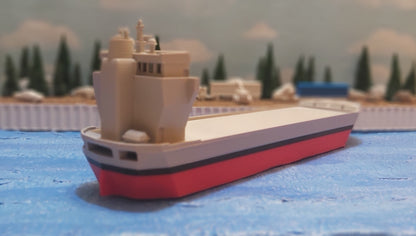 N Scale Bulk Carrier - Maritime Majesty for Your Layout