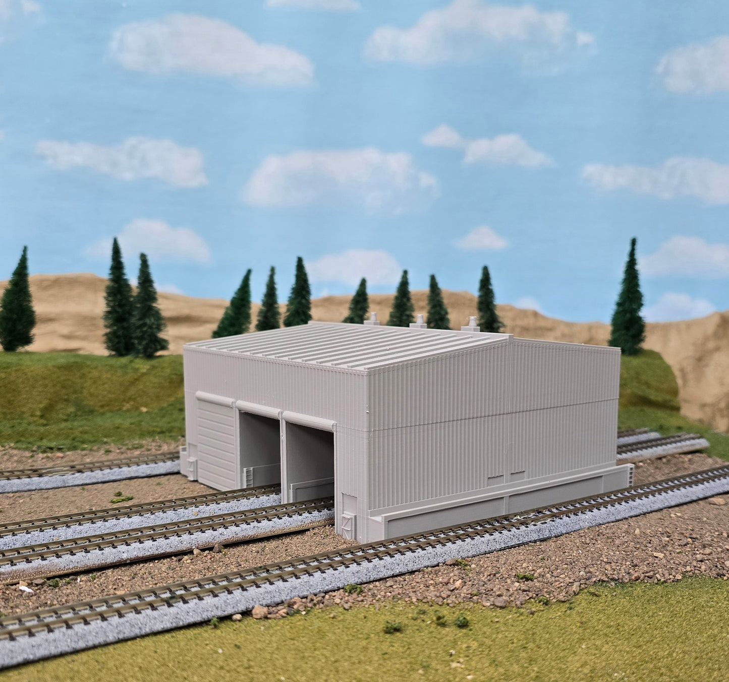 Z Scale 5 Bay Shed