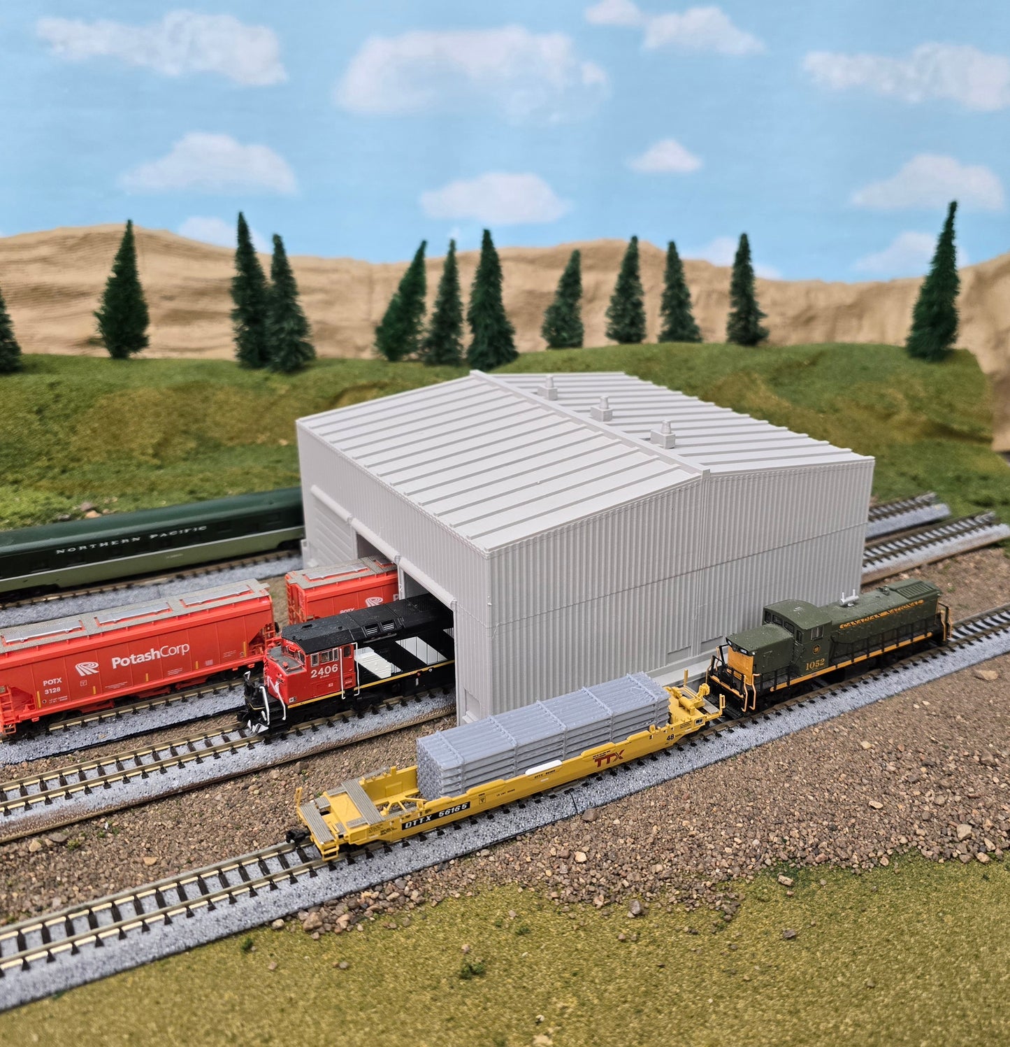 Z Scale 5 Bay Shed