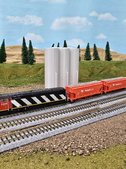 Z scale 3 Grain Trackside Elevators