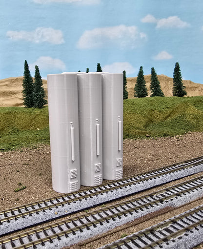 Z scale 3 Grain Trackside Elevators