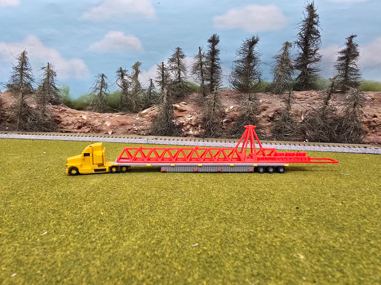 N Scale heavy transport rig