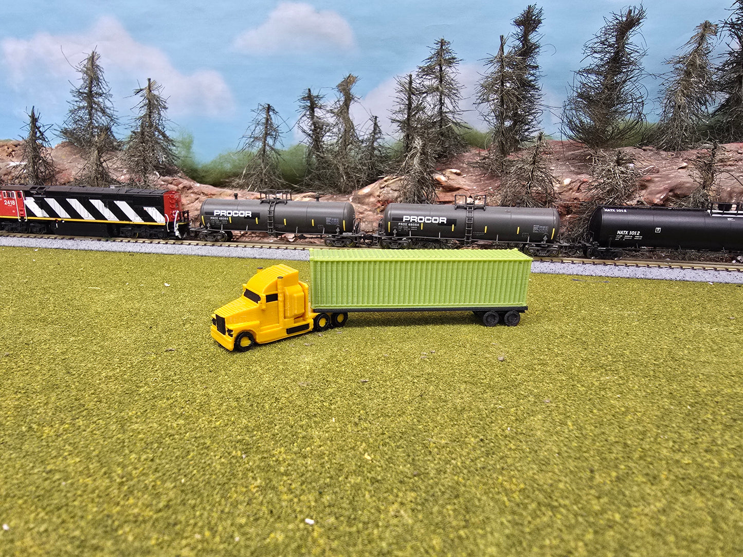 N scale Semi truck with 40" Container