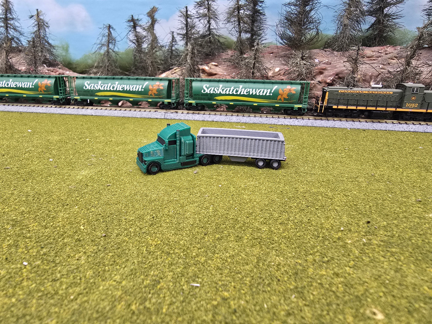 N Scale grain farm truck short version